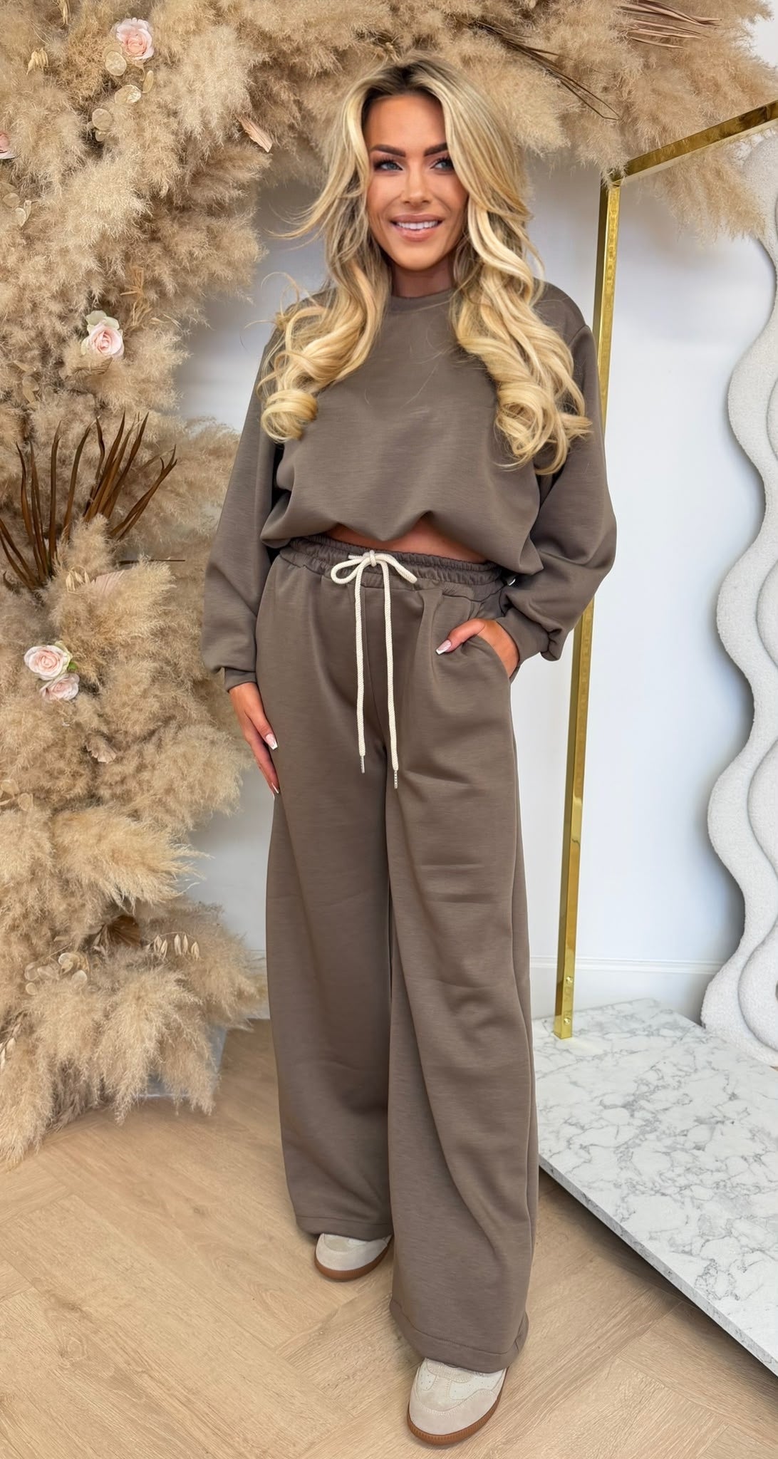 MELLY CROPPED PUFFY SET TAUPE