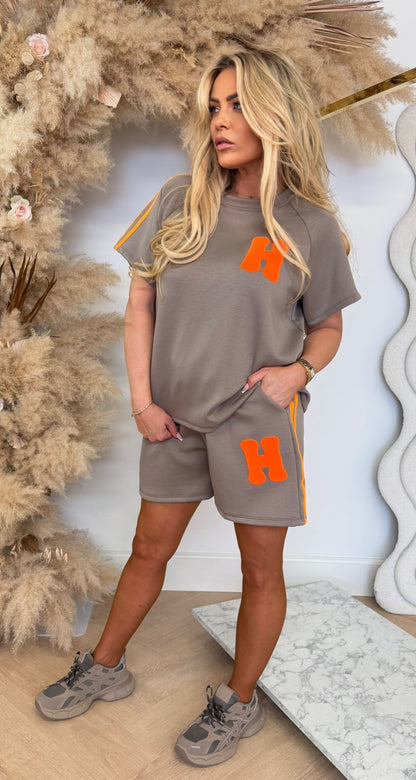 H SET TAUPE