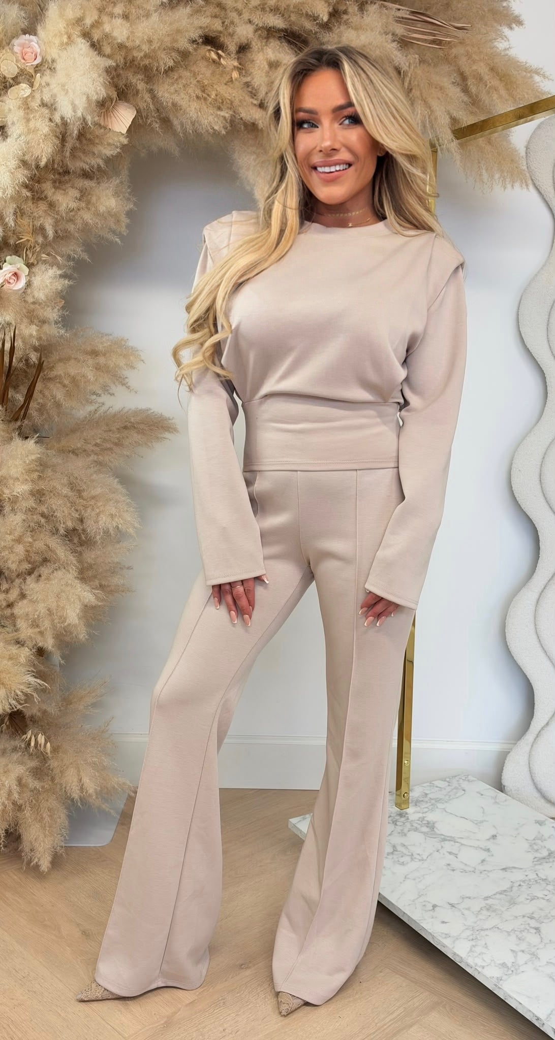 TYRA PADDED SHOULDER SET BEIGE