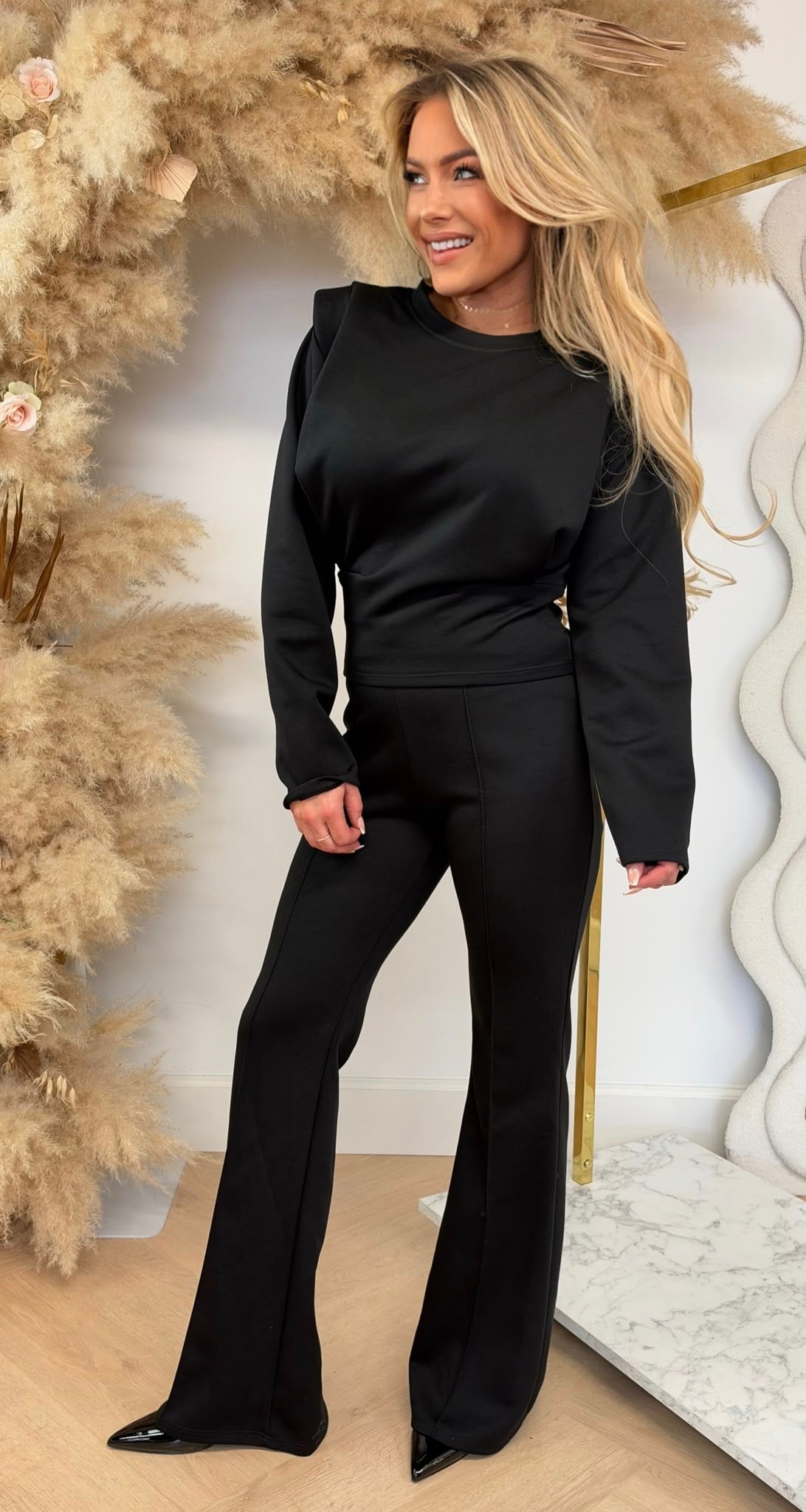 TYRA PADDED SHOULDER SET BLACK