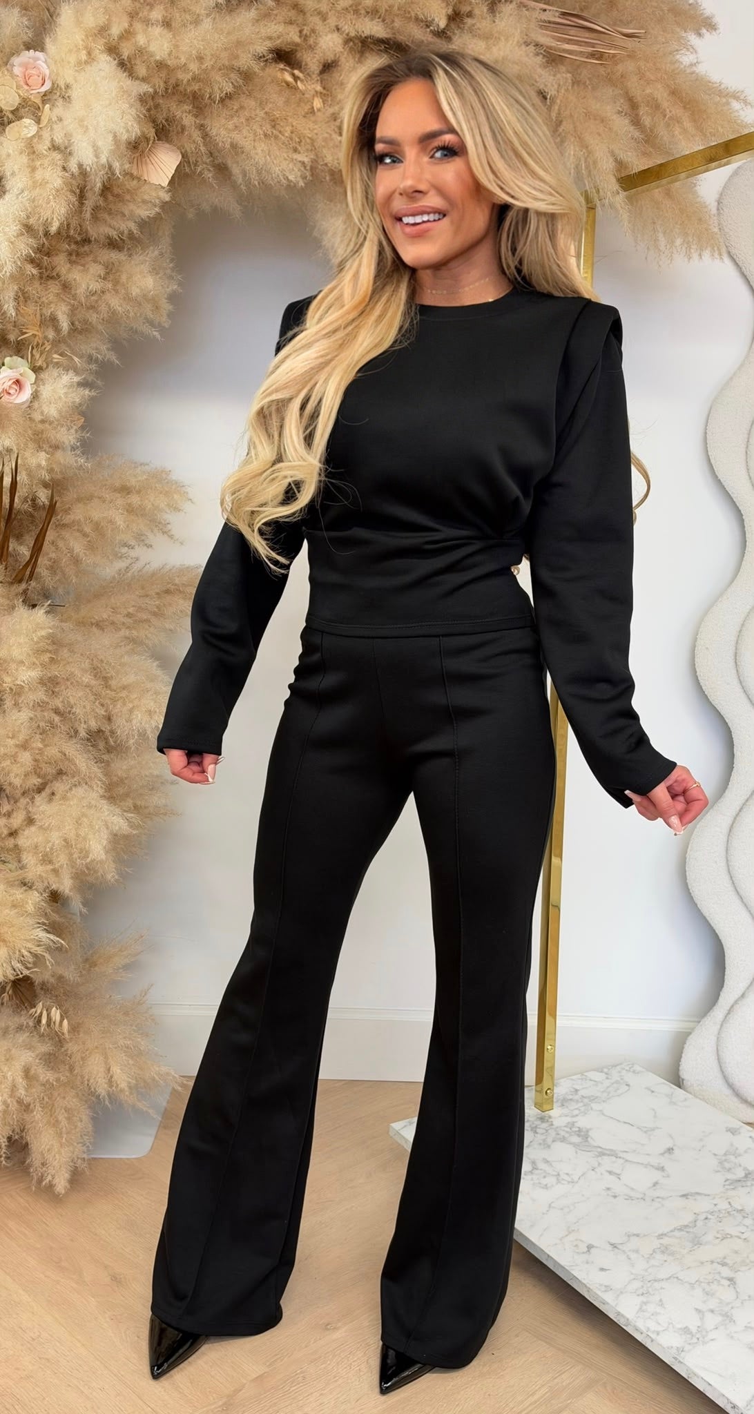 TYRA PADDED SHOULDER SET BLACK