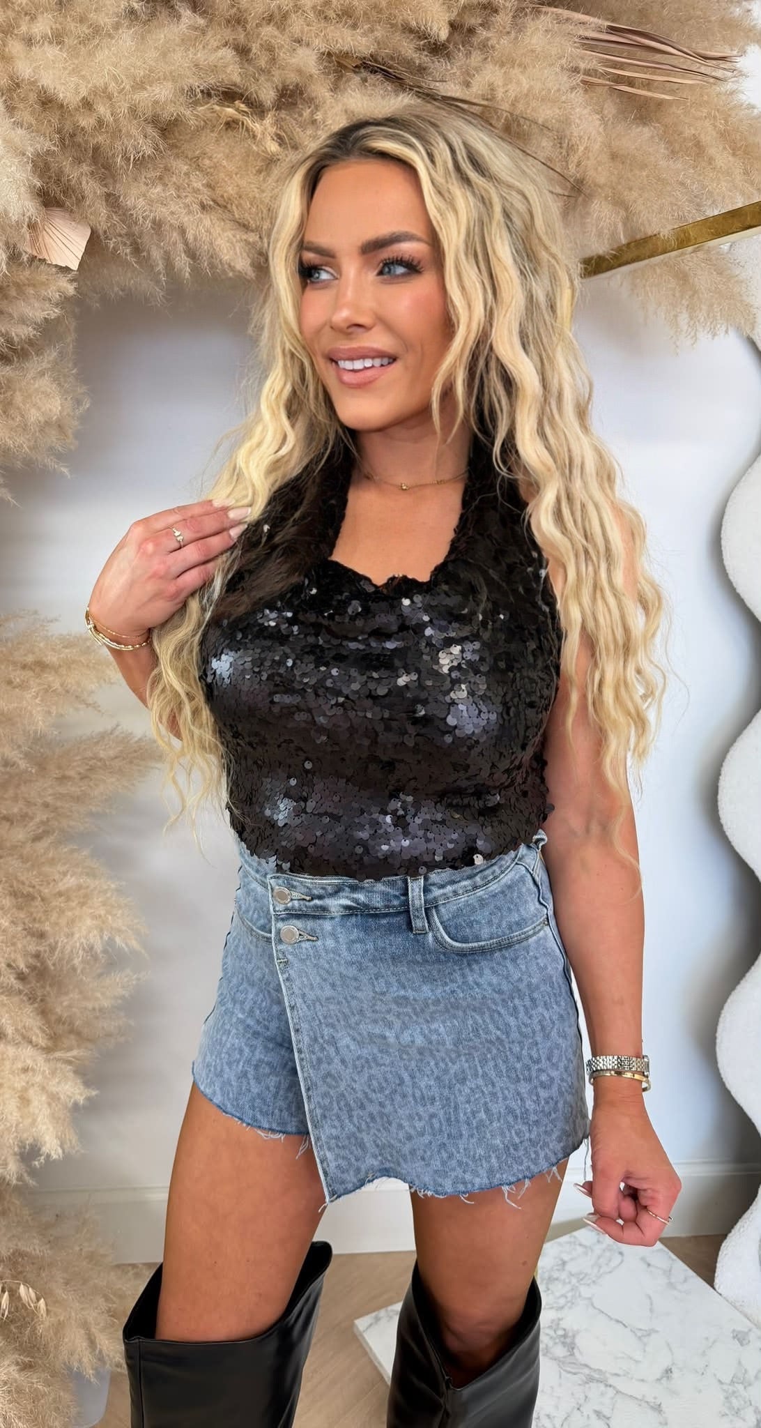 SEQUIN HALTER TOP BLACK