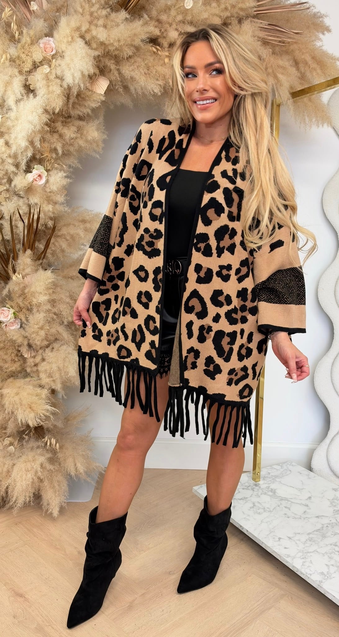 STUDIO SOFT LEO FRINGES VEST CAMEL