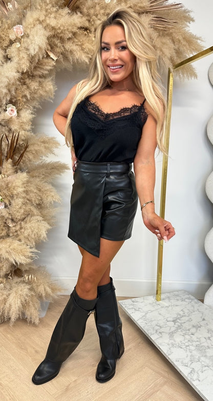 LOVIE SPAGHETTI LACE TOP BLACK