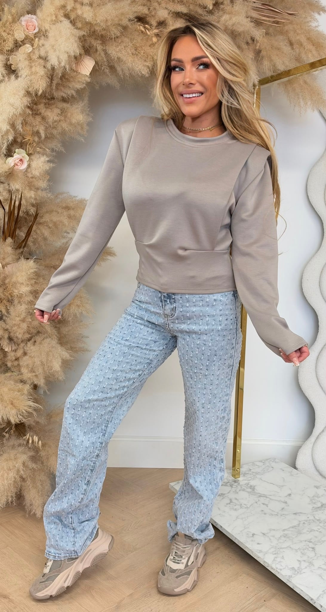 PADDED SHOULDER LONGSLEEVE TAUPE