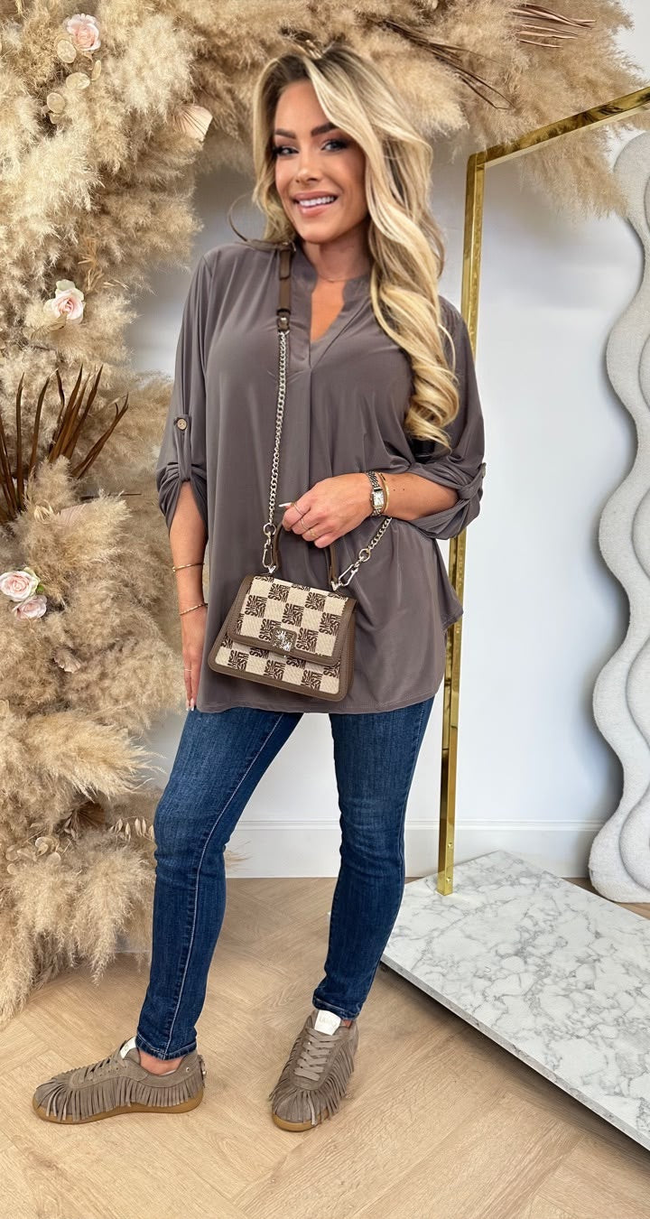 NILO V HALS FLOWY BASIC TOP TAUPE