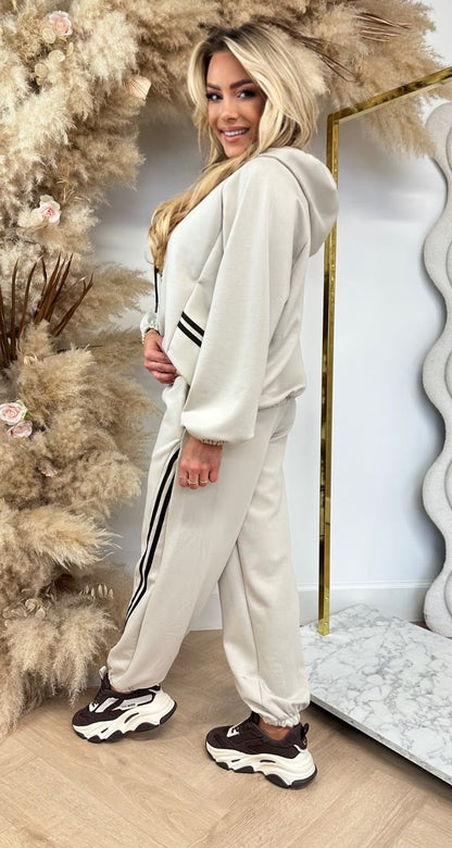 RIA TOUWTJE COMFY SET BEIGE