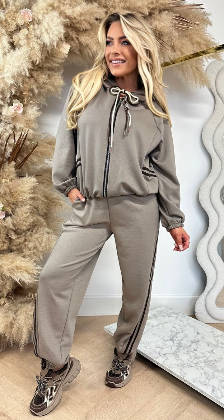 RIA TOUWTJE COMFY SET TAUPE