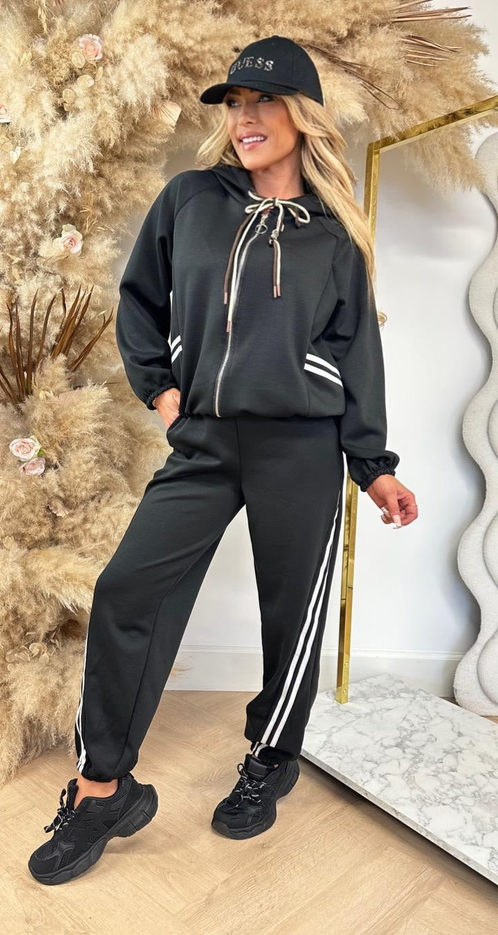 RIA TOUWTJE COMFY SET BLACK
