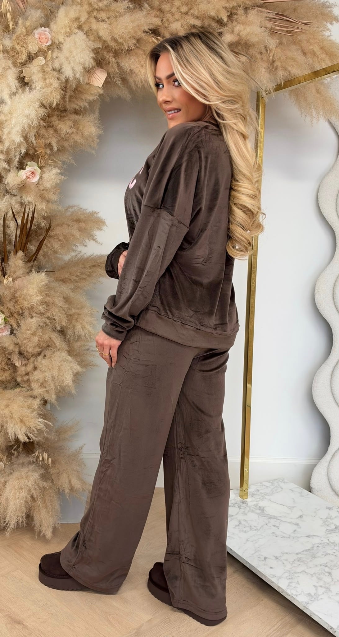 BEST ICONIC VELVET SET 1073 CHOCO