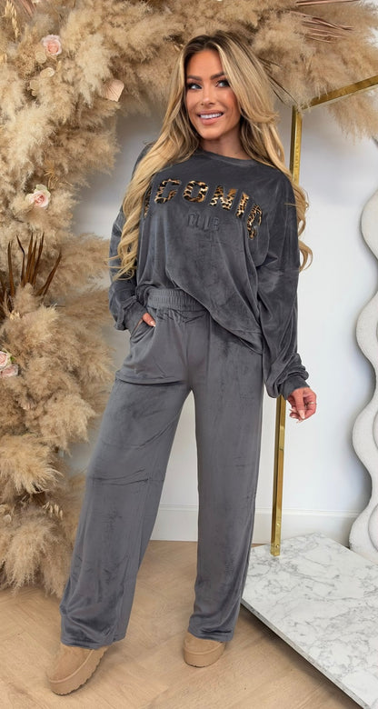 ICONIC LEO VELVET SET 1069 GREY