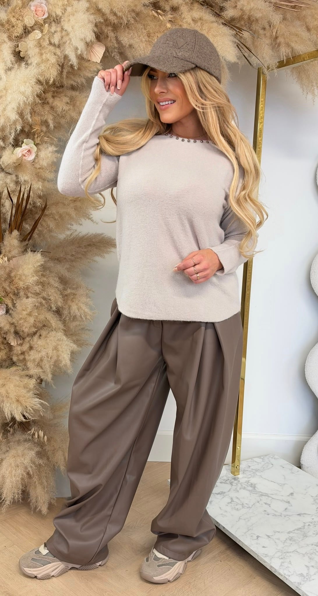 MANON STUDS SWEAT LIGHTBEIGE