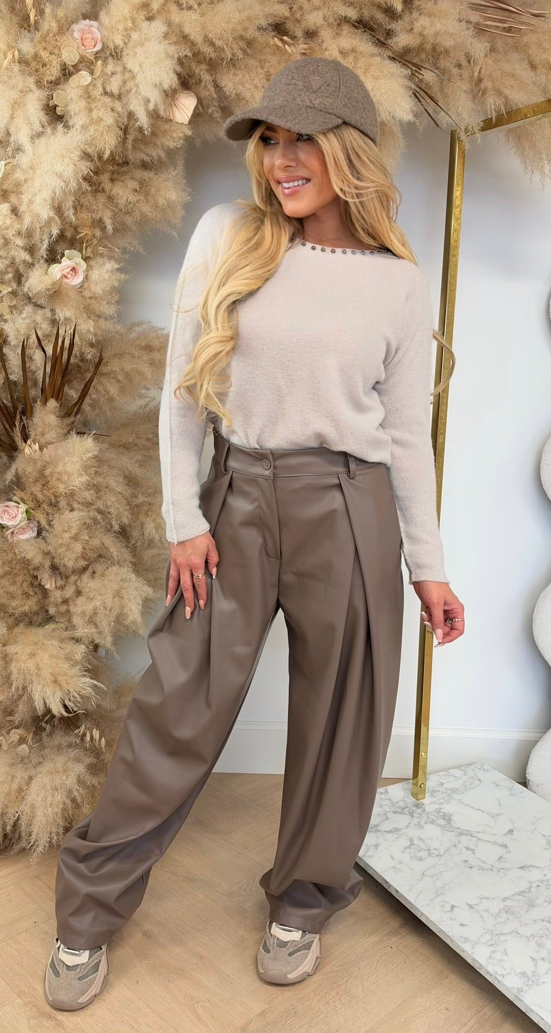 MANON STUDS SWEAT LIGHTBEIGE
