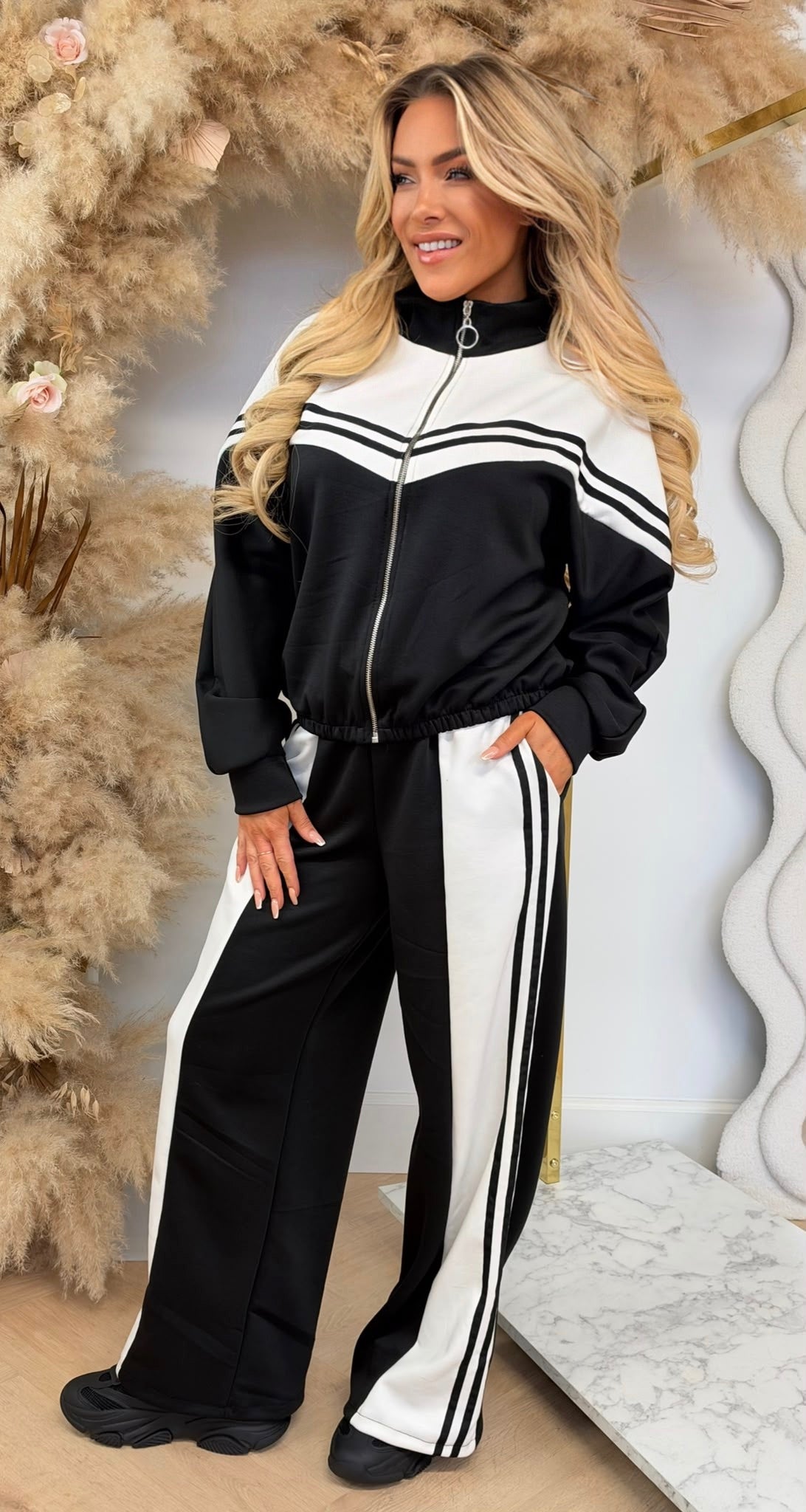METTE STRIPE SET BLACK