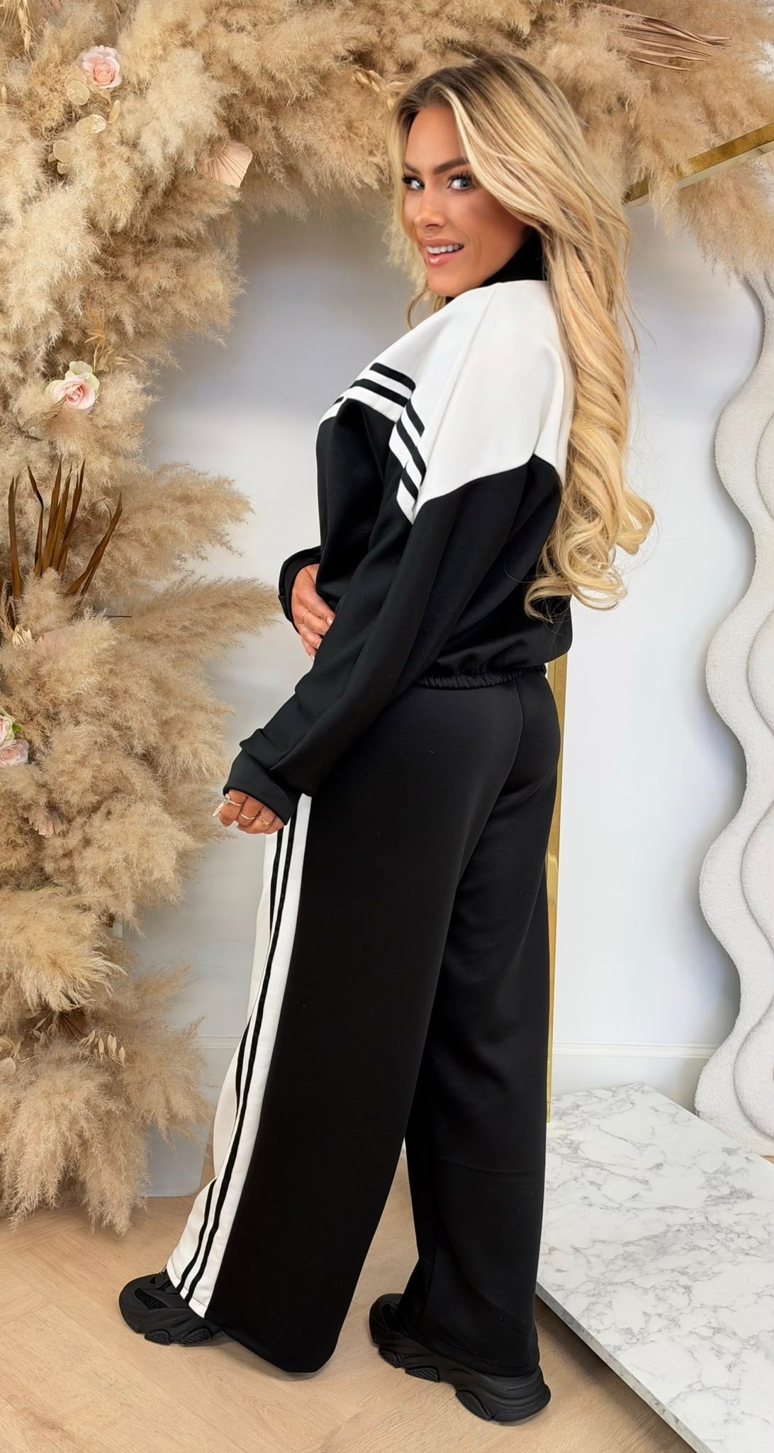 METTE STRIPE SET BLACK