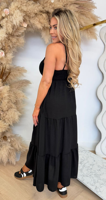 FLOWY MAXI DRESS BLACK