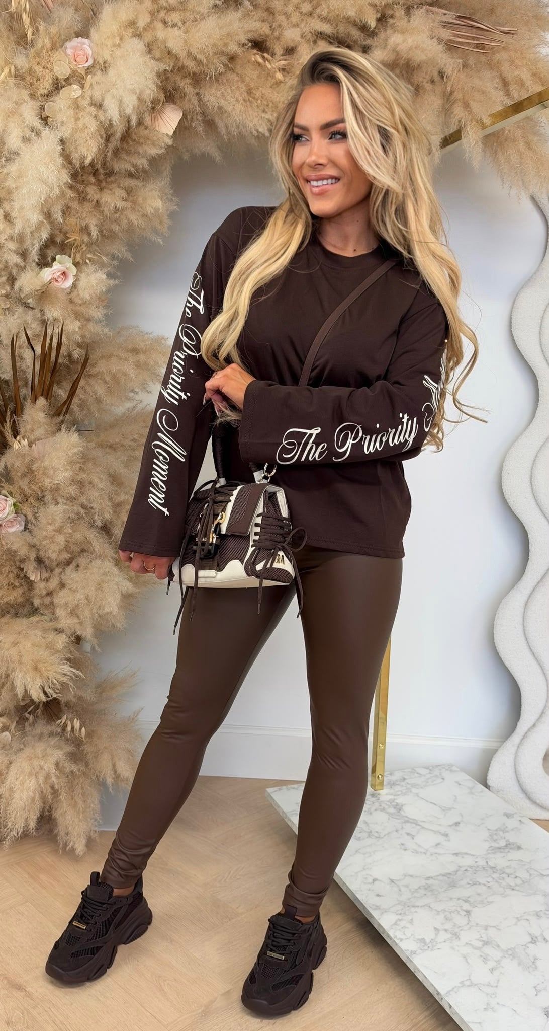 PRIORITY LONGSLEEVE TEE 308 CHOCO