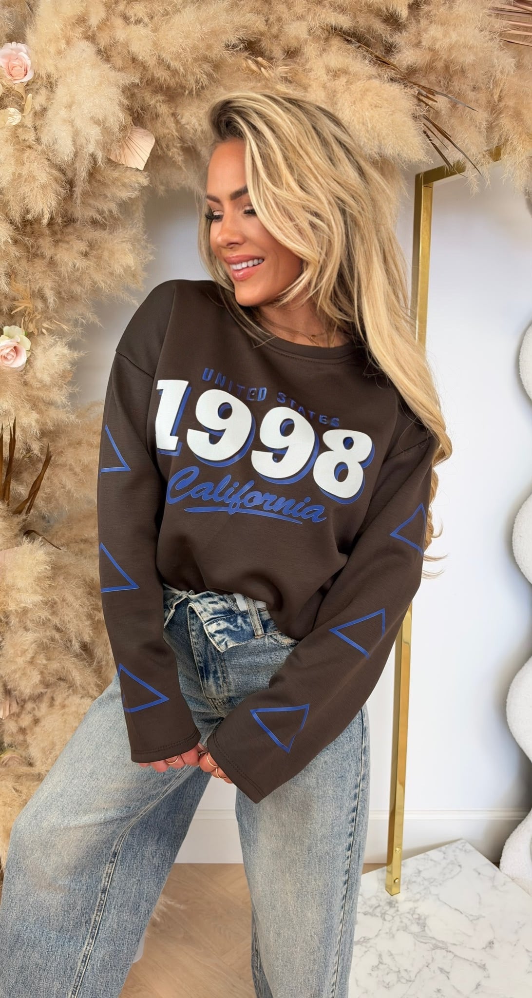 CALIFORNIA 1998 TRIANGEL SWEAT CHOCO