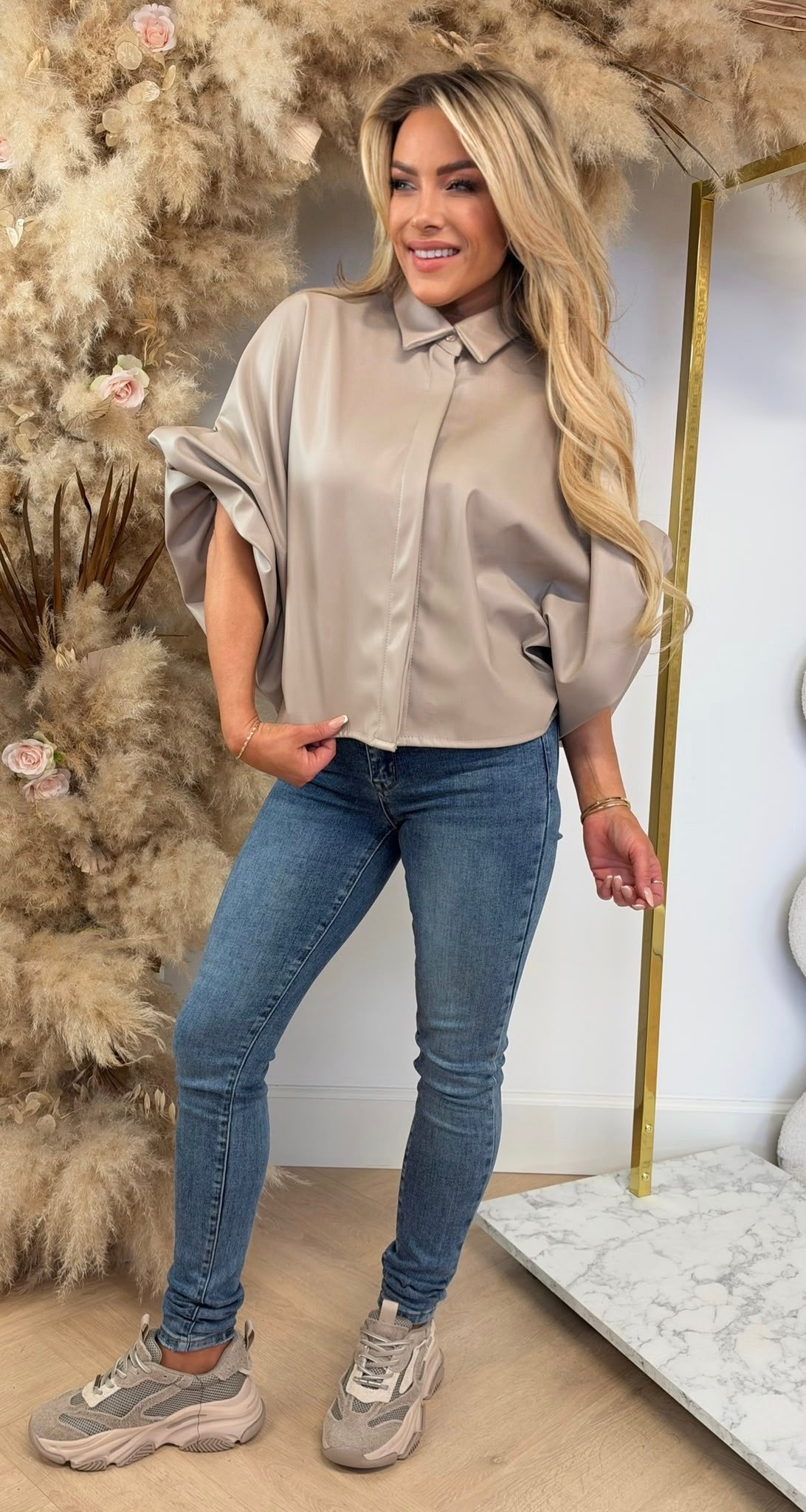 VEERLE FAKE LEATHER TOP BEIGE