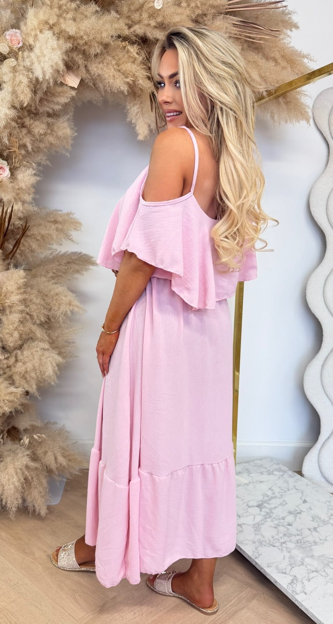 ARIA RUFFLE MAXI KLEID FUCHSIA