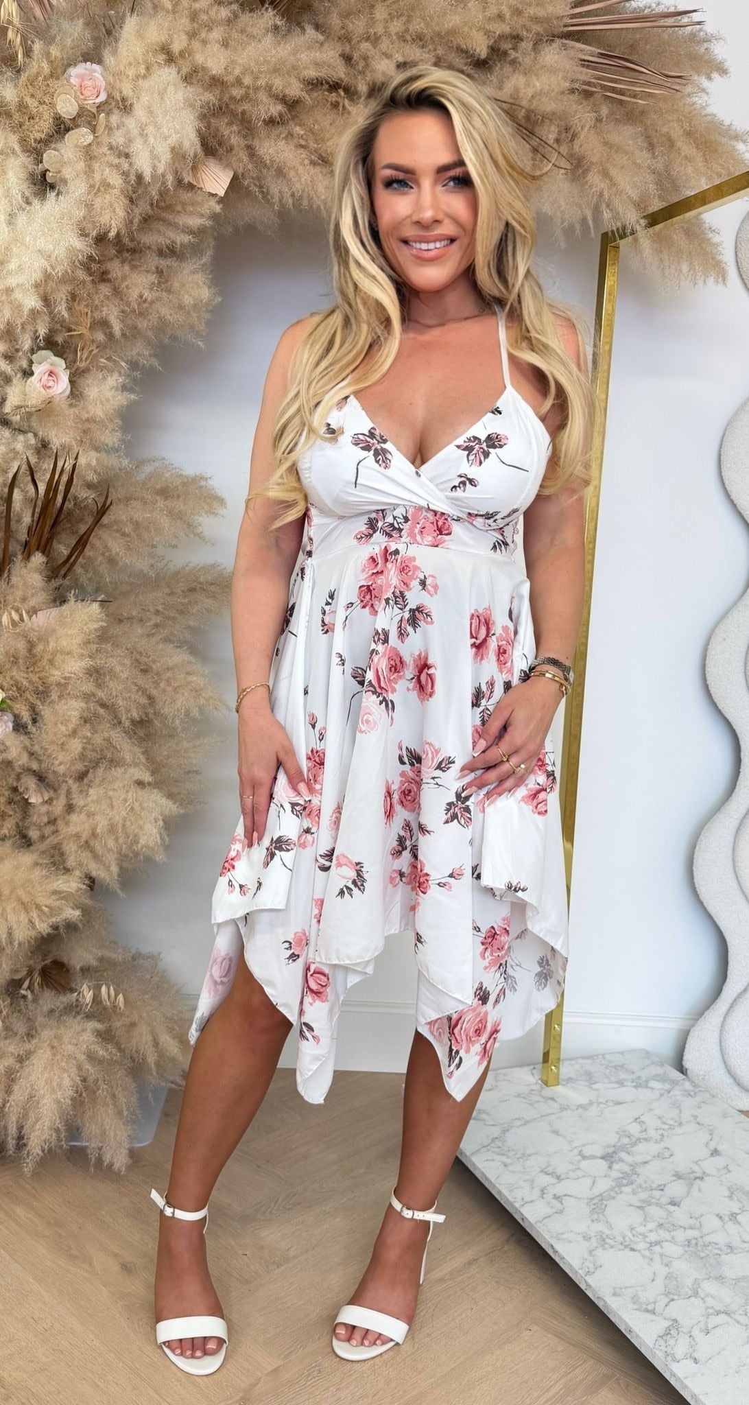 ELEGANT ROSES DRESS WHITE