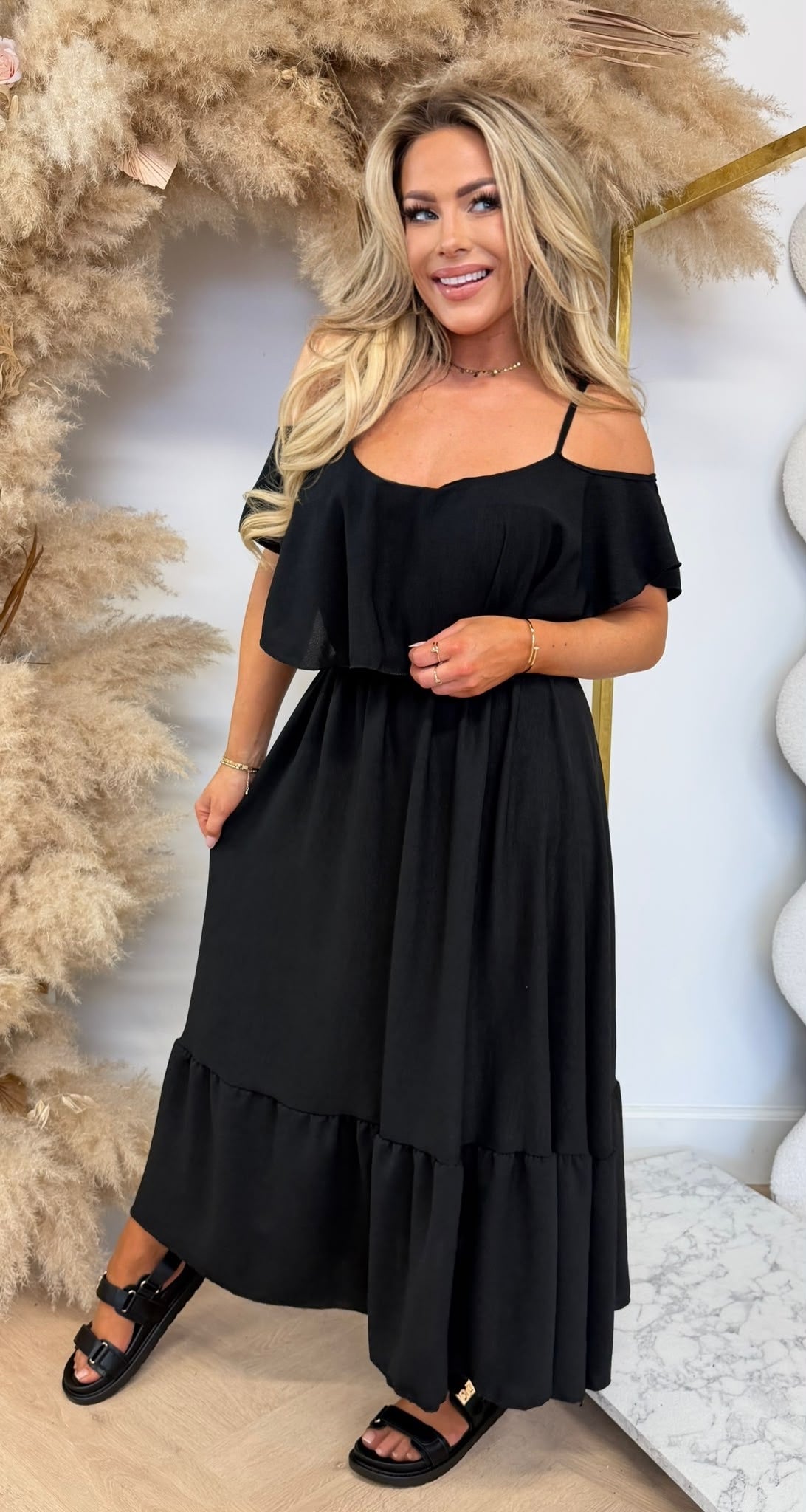 ARIA RUFFLE MAXI KLEID FUCHSIA