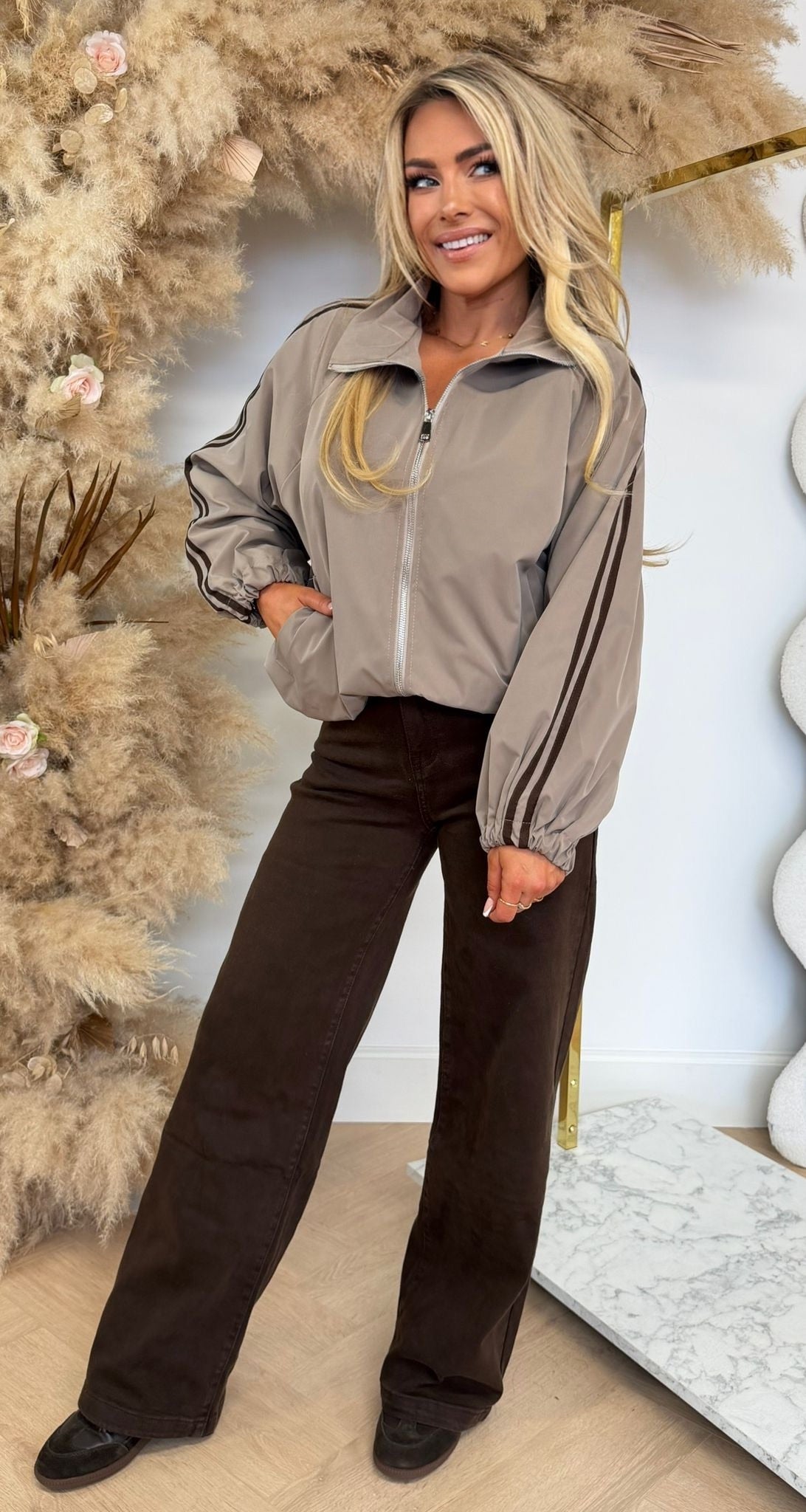 PUFFY OVERSIZED STRIPE BOMBER TAUPE
