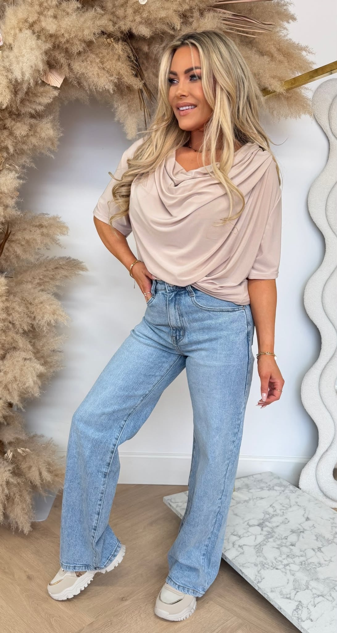 WATERFALL NECK SHIRT BEIGE