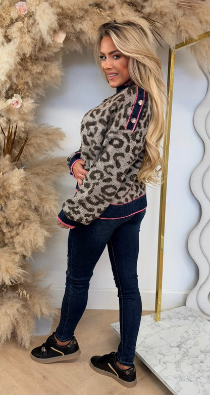 LEO LUXE BUTTON SWEAT 8599 TAUPE/NAVY