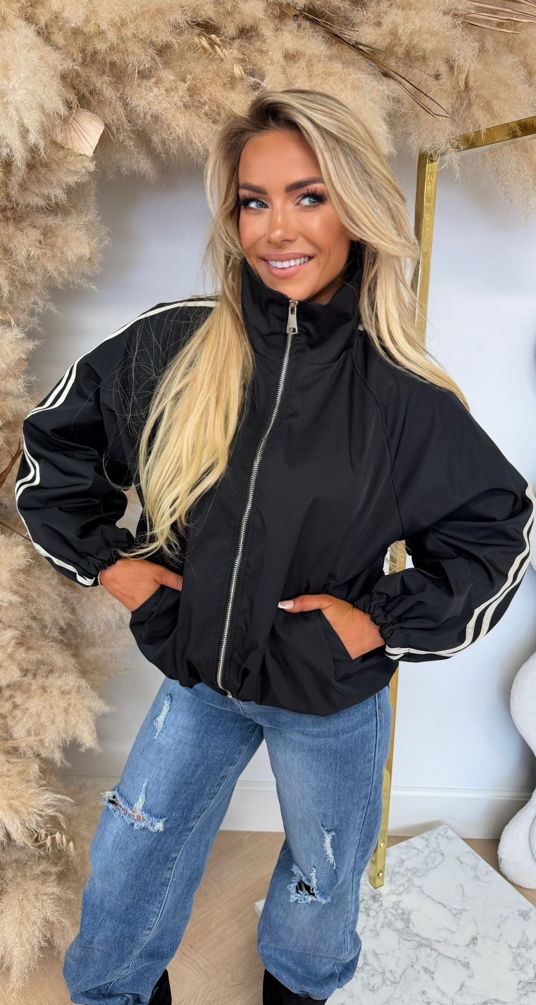 PUFFY OVERSIZED STRIPE BOMBER BLACK