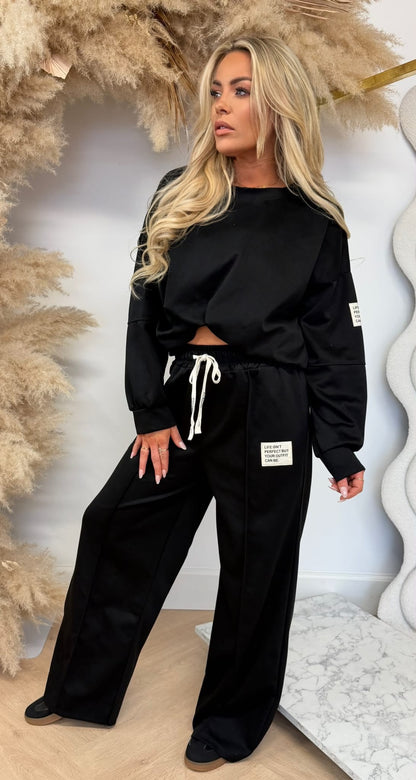 MANOU NEW EMBLEEM SET BLACK