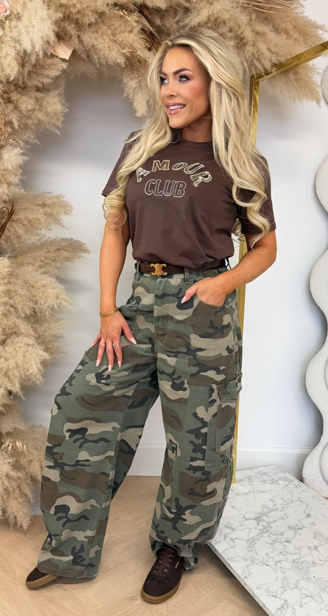 AMOUR SEQUIN TEKST TEE 1011 CHOCO