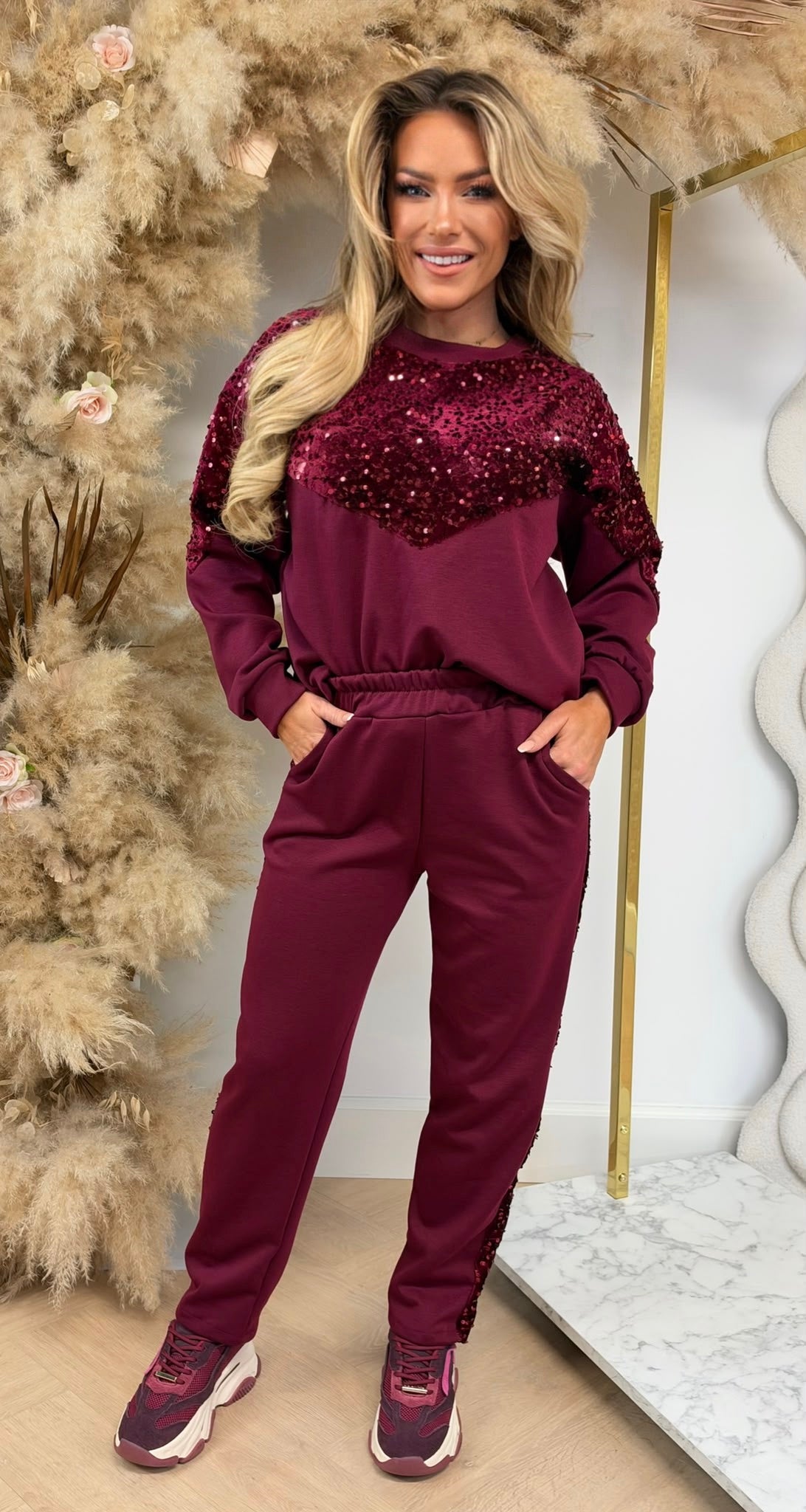 XELLY VELVET SEQUINS SET BURGUNDY