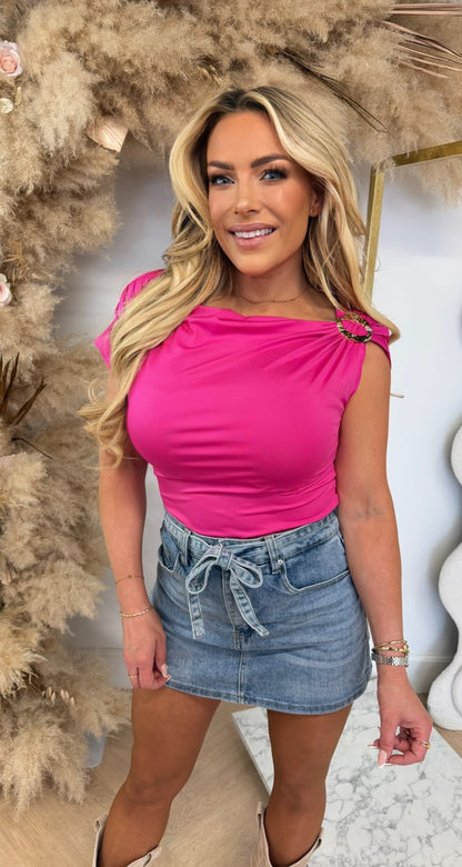 CHRISTY GOLDEN TOP FUCHSIA