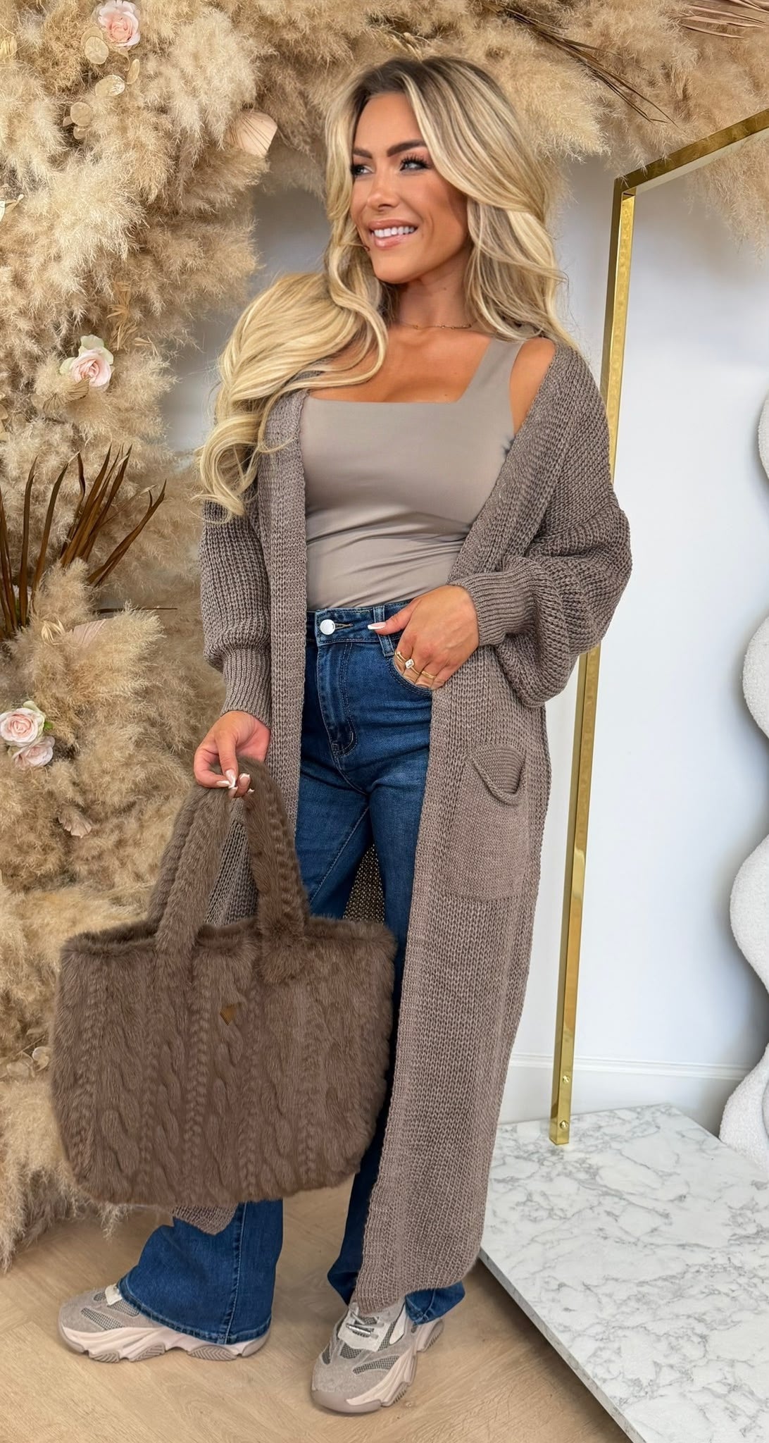 KNITTED LOUNGE VEST TAUPE