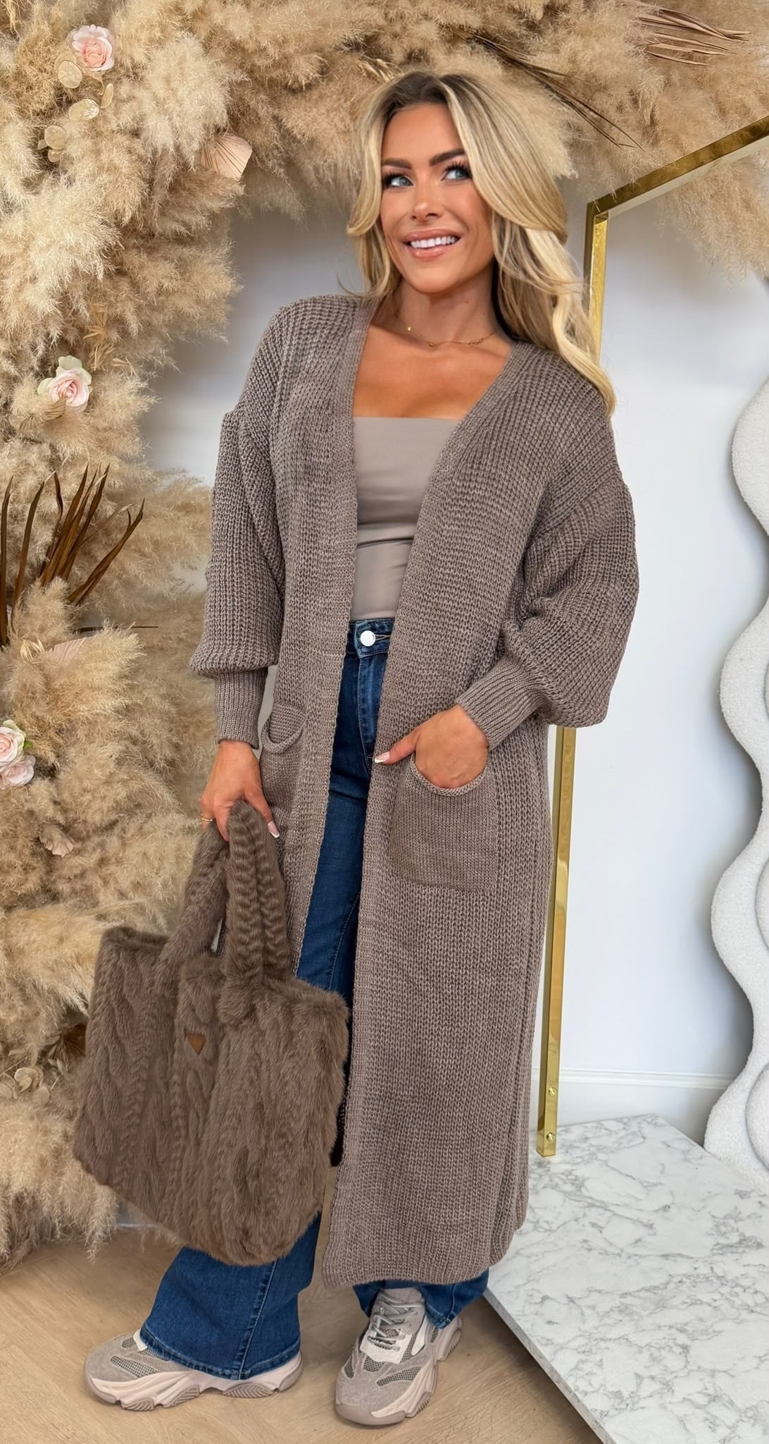 KNITTED LOUNGE VEST TAUPE