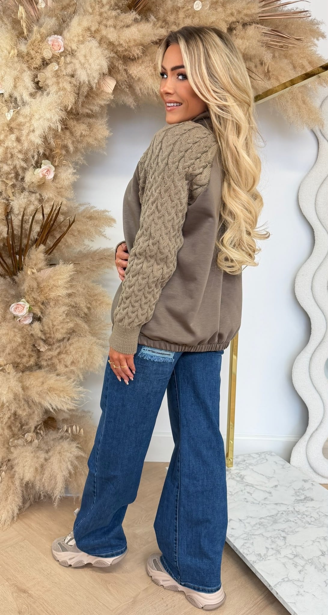 AMIKA KNITTED SLEEVE VEST TAUPE