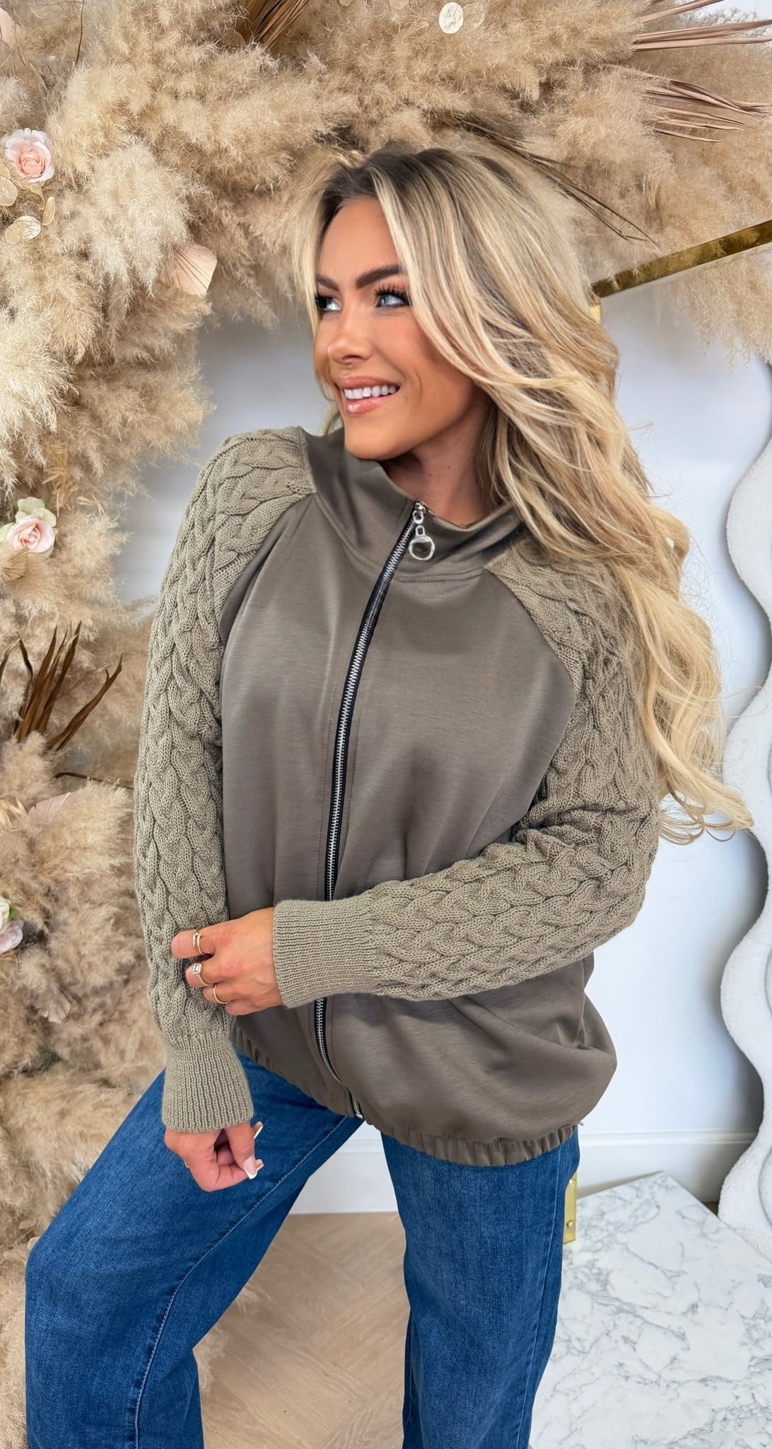 AMIKA KNITTED SLEEVE VEST TAUPE
