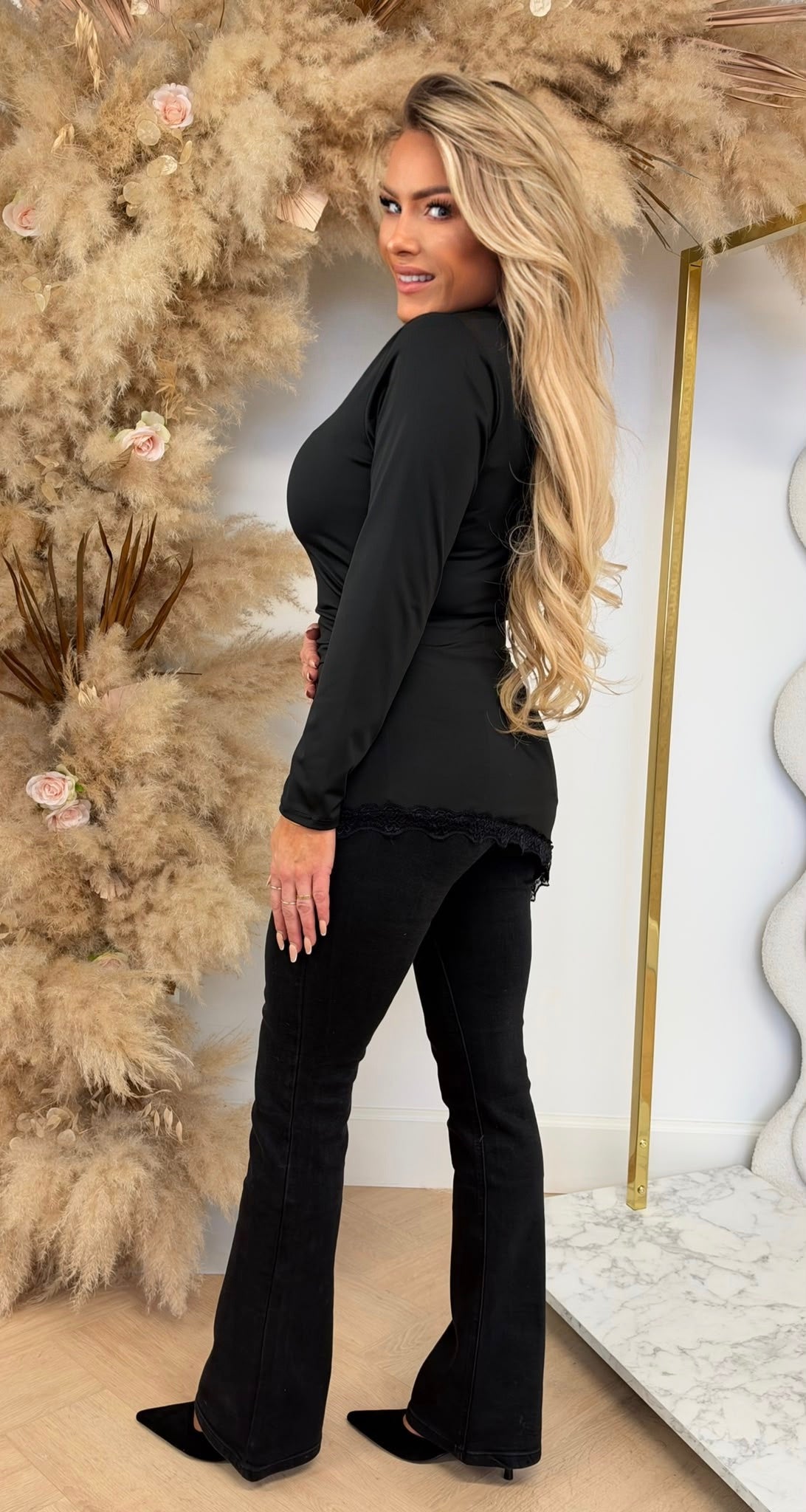 LACE BOTTOM LONGSLEEVE TOP BLACK