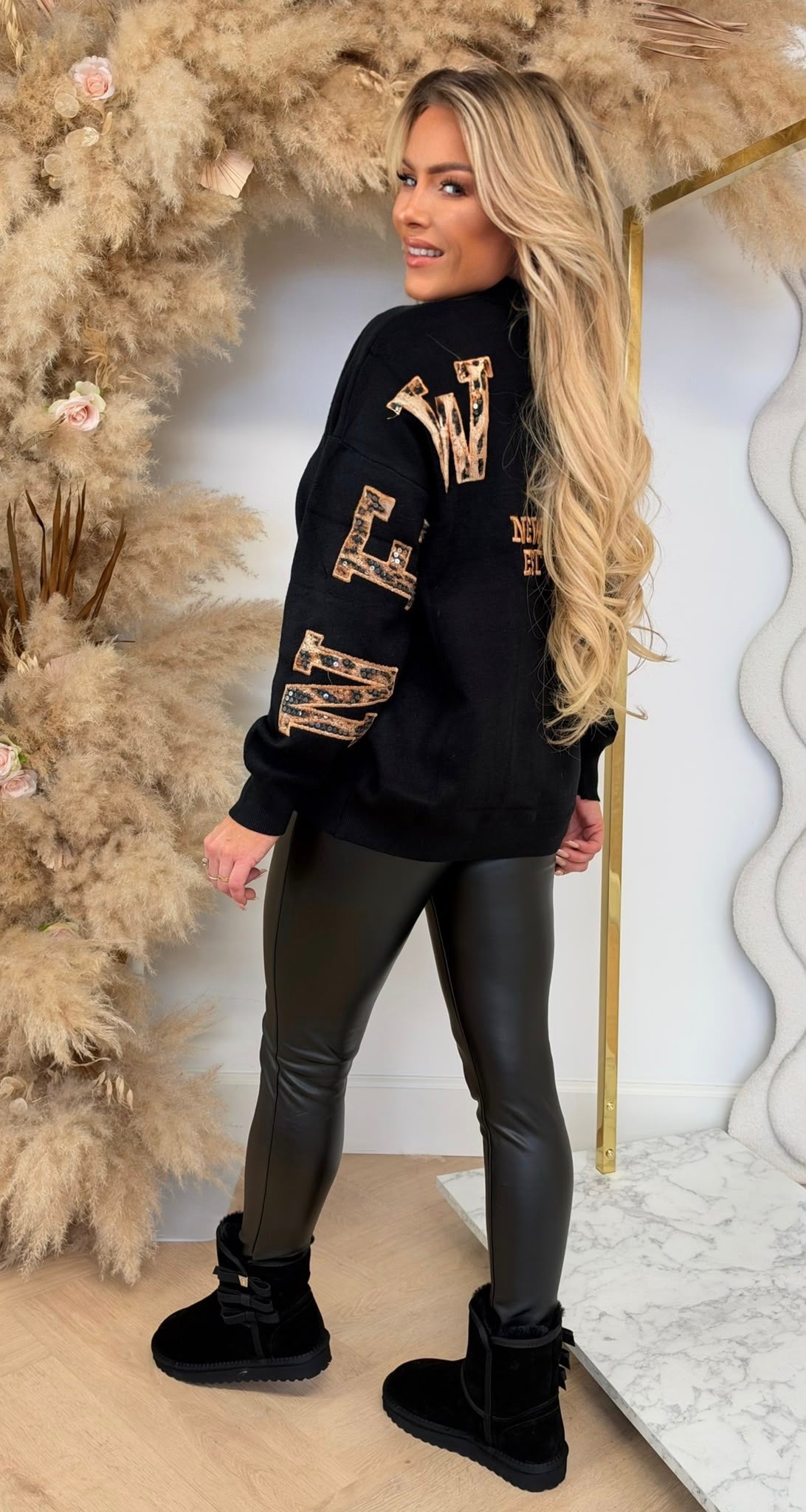 NEW YORK LEOPARD SEQUIN TEKST SWEAT 10420 BLACK