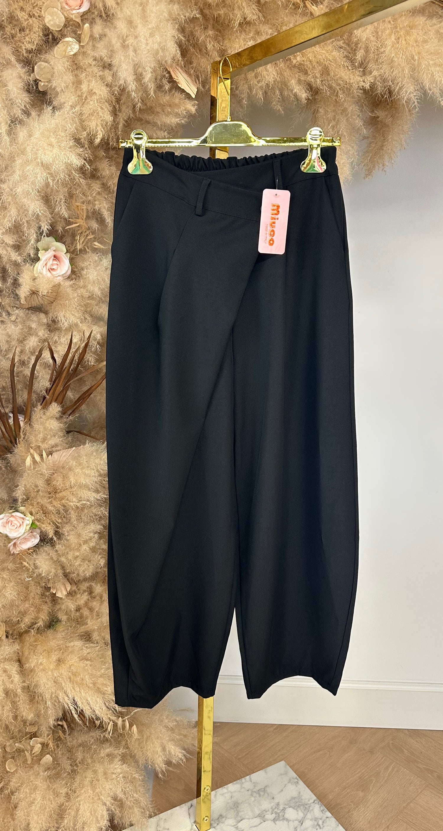 ILSE BALLOON PANTS BLACK