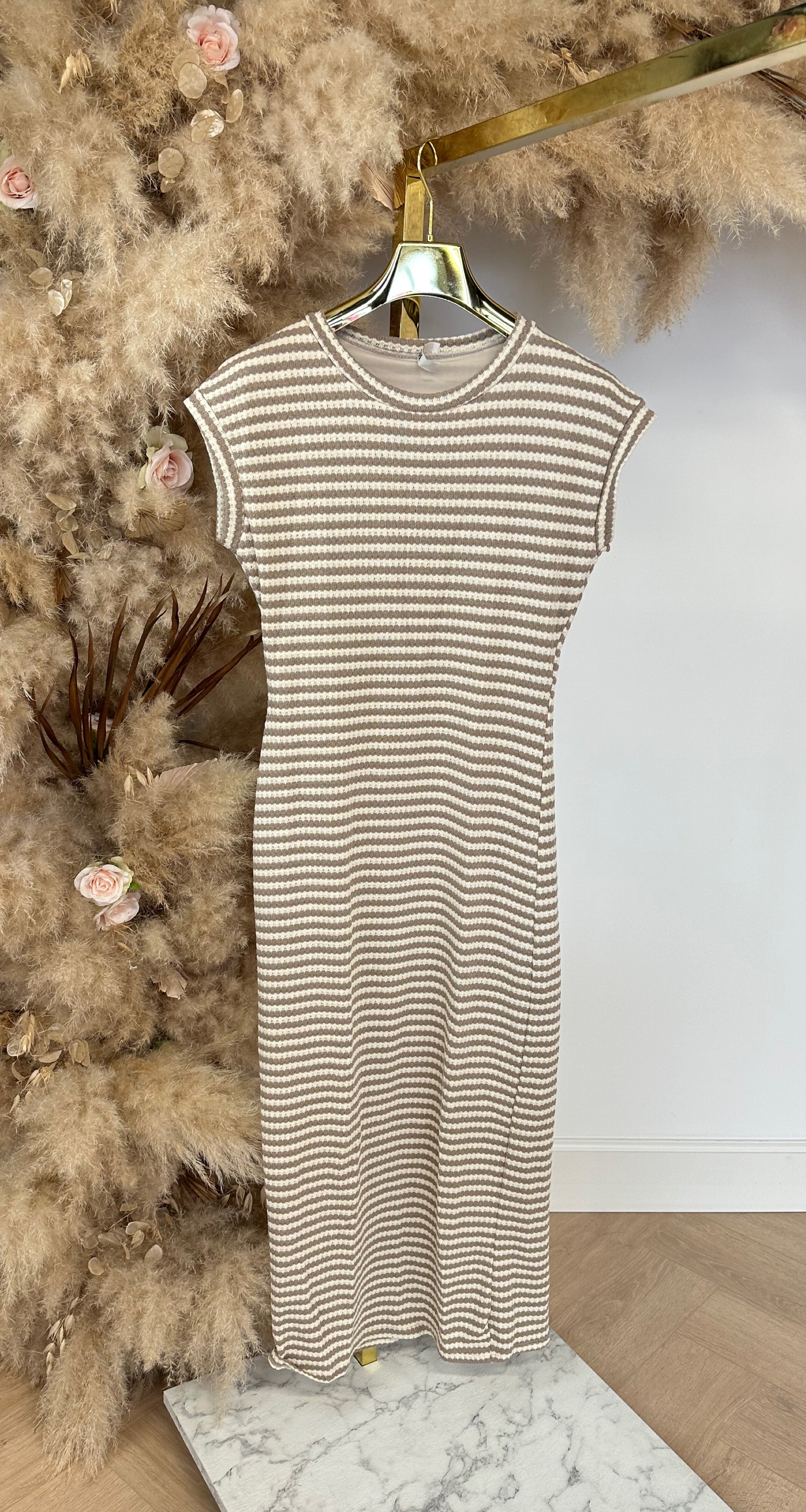KNITTED STRIPE DRESS BEIGE