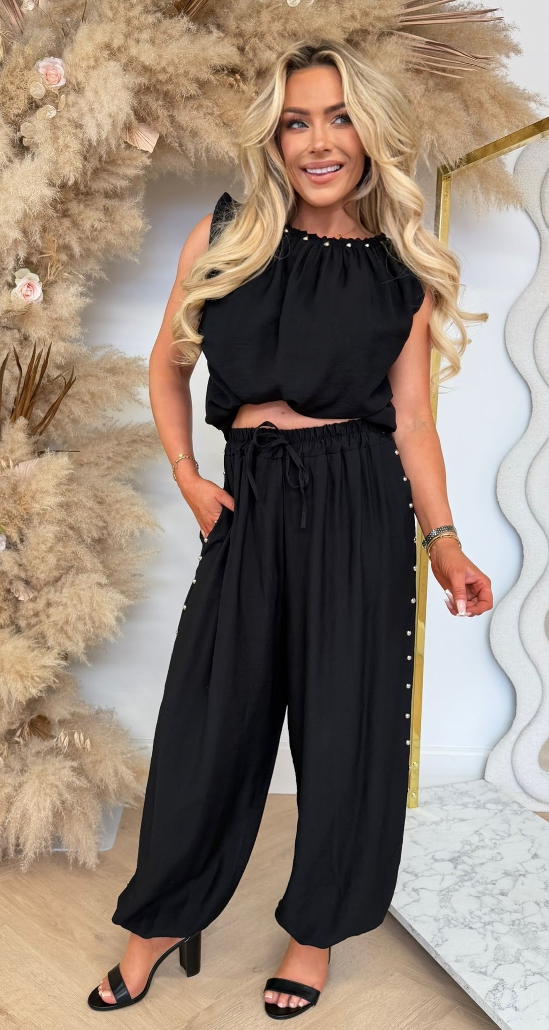 STUDDY SET BLACK