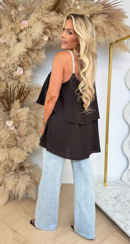 VLECHT RUFFLE TOP CHOCO