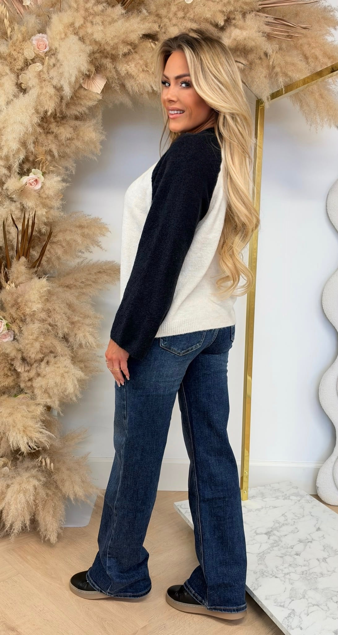 JAMIE WIDE SLEEVE KNIT NAVY