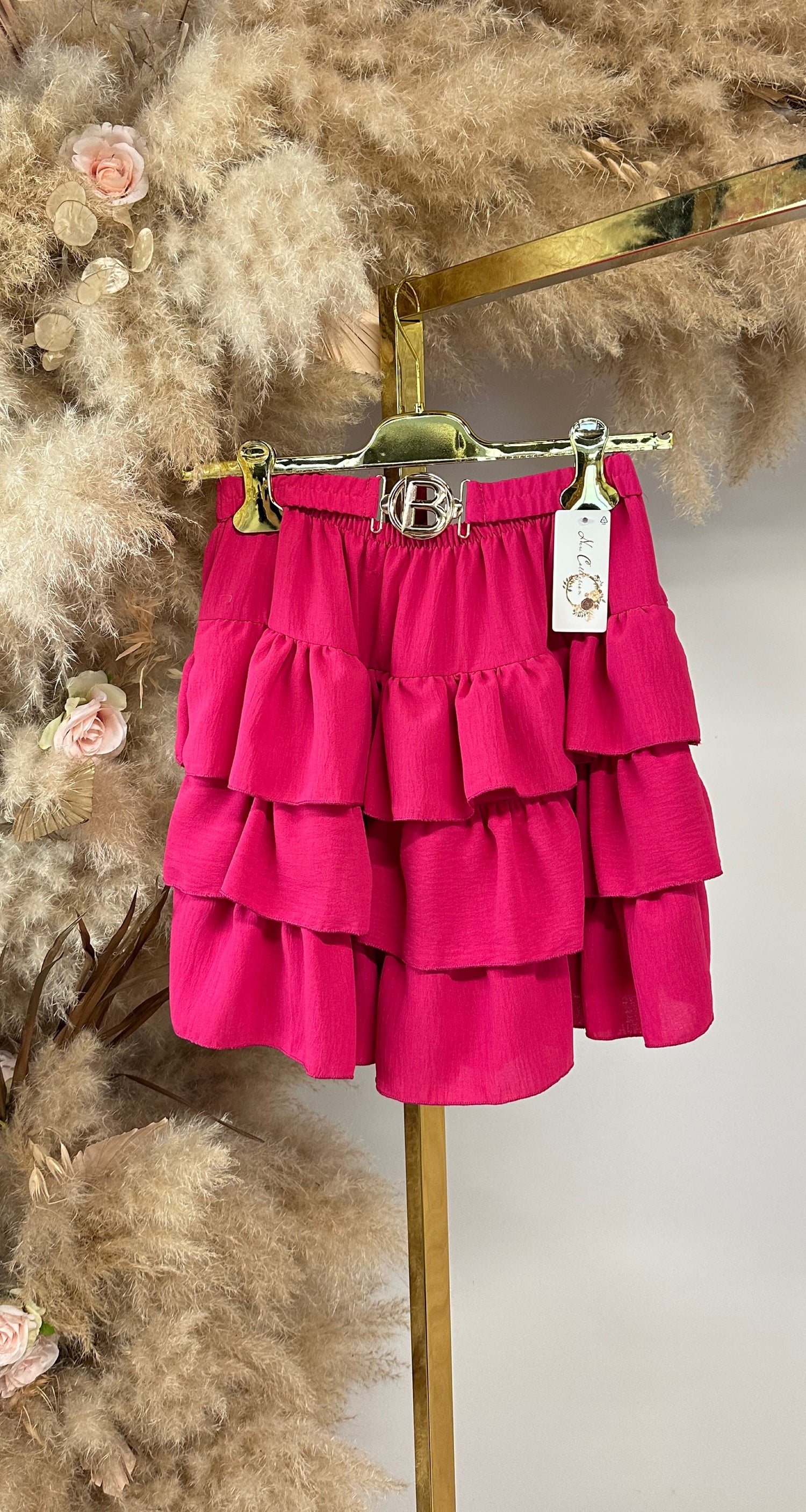 RUFFLE LAYER BELT SKORT FUCHSIA