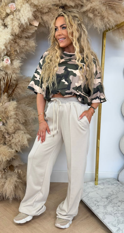 MADDY CAMO CROPPED TOP GREEN
