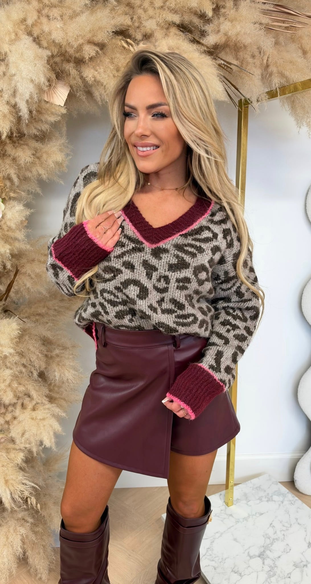 V NECK LEOPARD TRUI 8602 WINE