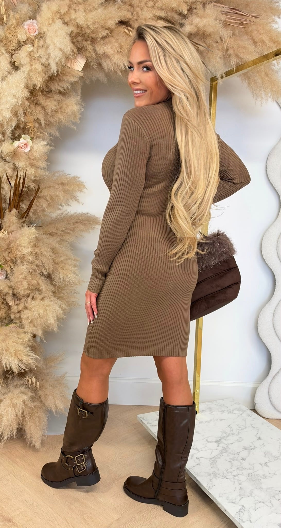 RIB TURTLE NECK DRESS 10029 CHOCO