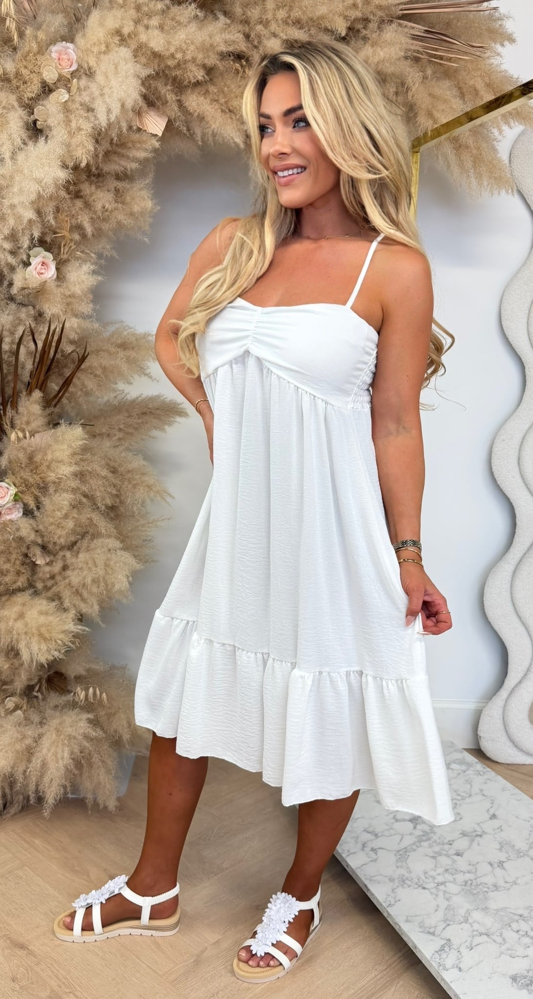 ANNA BASIC RUFFLE DRESS OFFWHITE